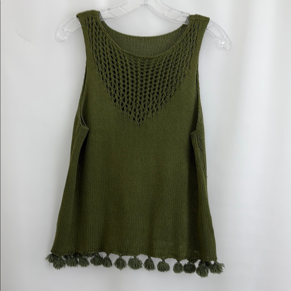 Women’s Olive Green Sleeveless Knit Top Size L
